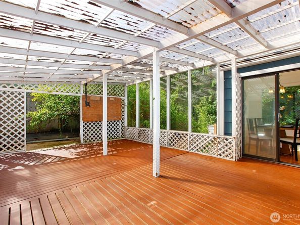 19727 Locust Way, Lynnwood WA 98036