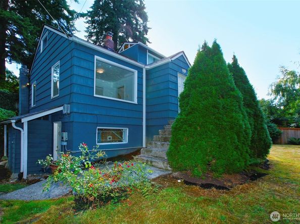 19727 Locust Way, Lynnwood WA 98036