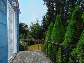 19727 Locust Way, Lynnwood WA 98036