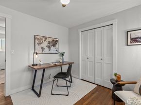 915 Monroe Avenue NE, Renton WA 98056