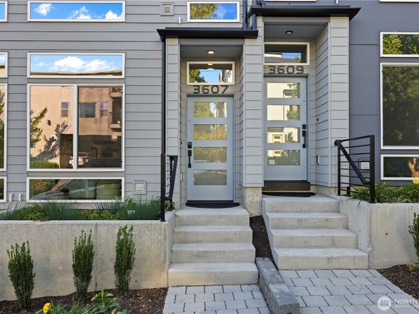3607 Linden Avenue N, Seattle WA 98103
