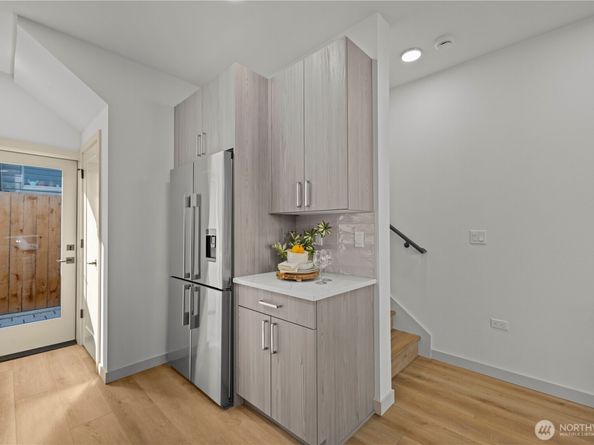 3607 Linden Avenue N, Seattle WA 98103