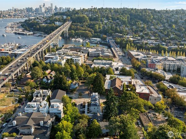 3607 Linden Avenue N, Seattle WA 98103