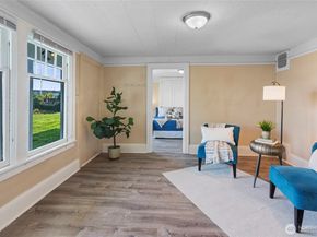 110 11th Street Pl, Bremerton WA 98337