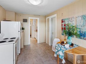 110 11th Street Pl, Bremerton WA 98337