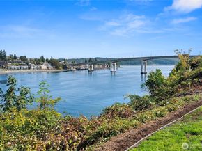 110 11th Street Pl, Bremerton WA 98337