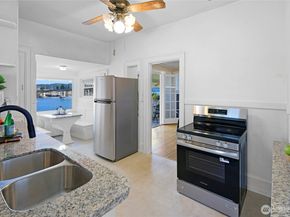 110 11th Street Pl, Bremerton WA 98337