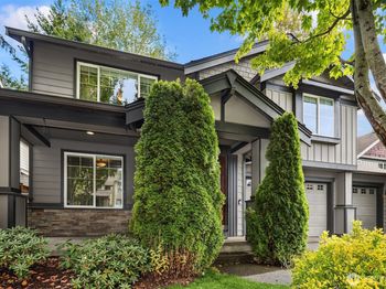 122 Ilwaco Place SE