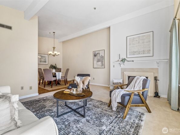 9023 Mary Avenue NW 401, Seattle WA 98117