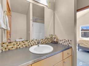 1719 SW Henderson Street, Seattle WA 98106
