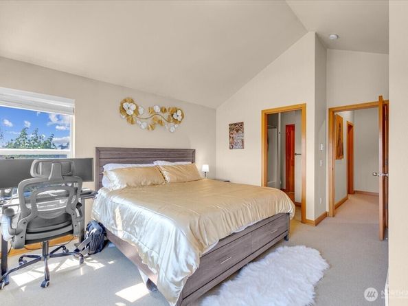 1719 SW Henderson Street, Seattle WA 98106