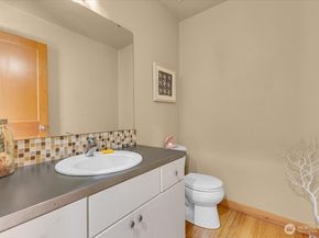 1719 SW Henderson Street, Seattle WA 98106