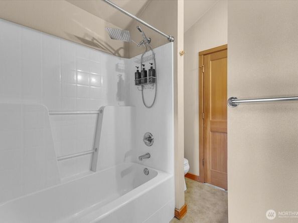 1719 SW Henderson Street, Seattle WA 98106