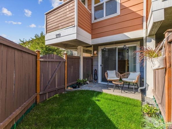1719 SW Henderson Street, Seattle WA 98106
