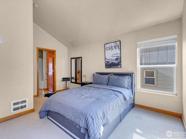 1719 SW Henderson Street, Seattle WA 98106