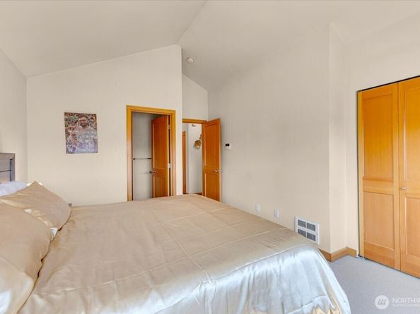 1719 SW Henderson Street, Seattle WA 98106