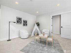 21425 116th Place SE, Kent WA 98031