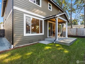 21425 116th Place SE, Kent WA 98031