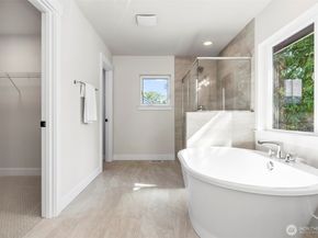 21425 116th Place SE, Kent WA 98031