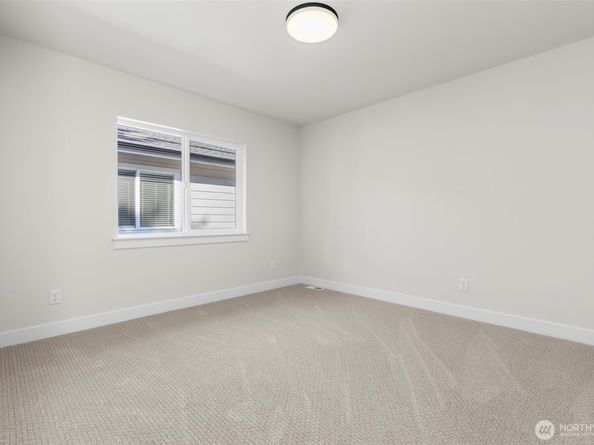 21425 116th Place SE, Kent WA 98031