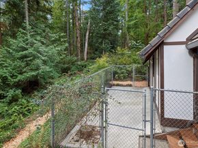 2310 Squak Mountain Loop SW, Issaquah WA 98027