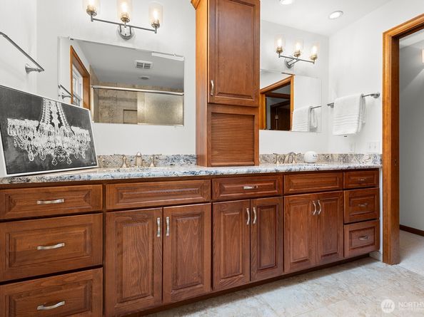 2310 Squak Mountain Loop SW, Issaquah WA 98027