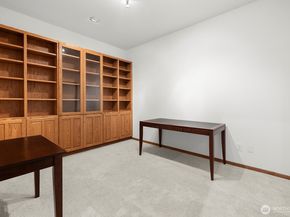 2310 Squak Mountain Loop SW, Issaquah WA 98027