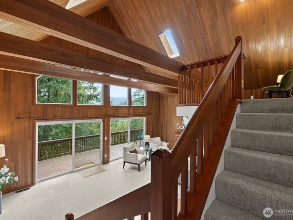 2310 Squak Mountain Loop SW, Issaquah WA 98027
