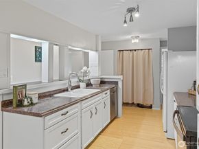 9416 1st Avenue NE 305, Seattle WA 98115