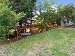 12418 SE 251st Place, Kent WA 98030