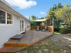 12418 SE 251st Place, Kent WA 98030