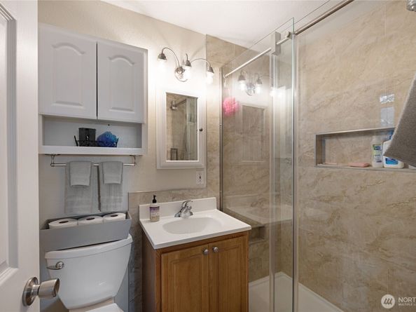 12418 SE 251st Place, Kent WA 98030