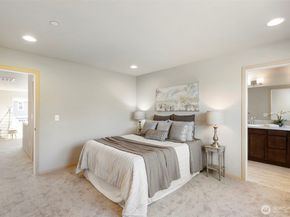 1060 Banyan Street, Bremerton WA 98310