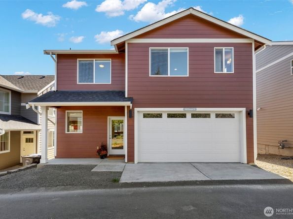 1060 Banyan Street, Bremerton WA 98310