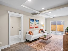 9547 Wallingford Avenue N, Seattle WA 98103