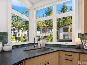 4255 216th Place SE, Issaquah WA 98029