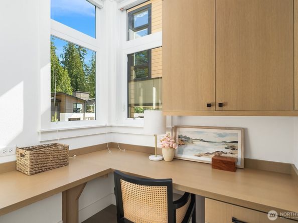 4255 216th Place SE, Issaquah WA 98029