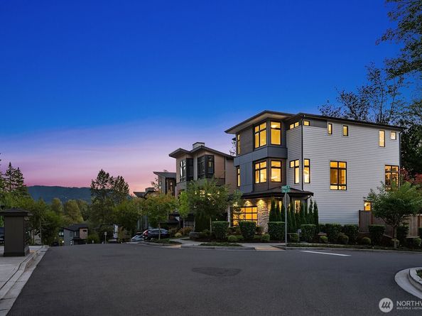 4255 216th Place SE, Issaquah WA 98029