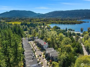 4255 216th Place SE, Issaquah WA 98029