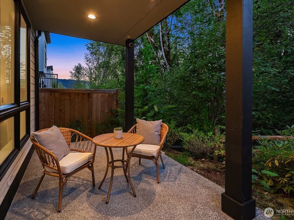 4255 216th Place SE, Issaquah WA 98029