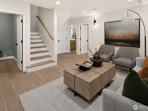 3949 A W Barrett Lane, Seattle WA 98199