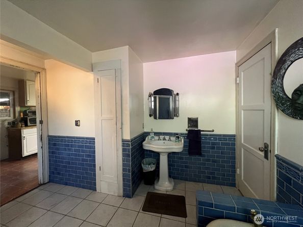 12054 3rd Avenue S, Seattle WA 98168