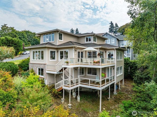 621 SW 295th Place, Federal Way WA 98023