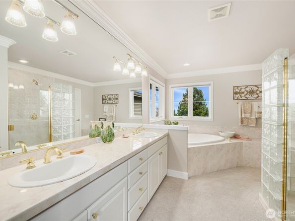 621 SW 295th Place, Federal Way WA 98023