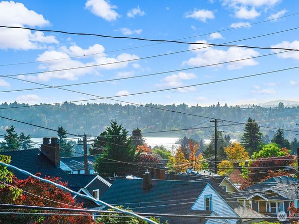 522 NE 81st Street, Seattle WA 98115