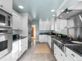 522 NE 81st Street, Seattle WA 98115