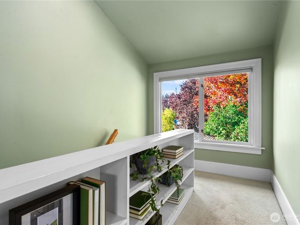 522 NE 81st Street, Seattle WA 98115