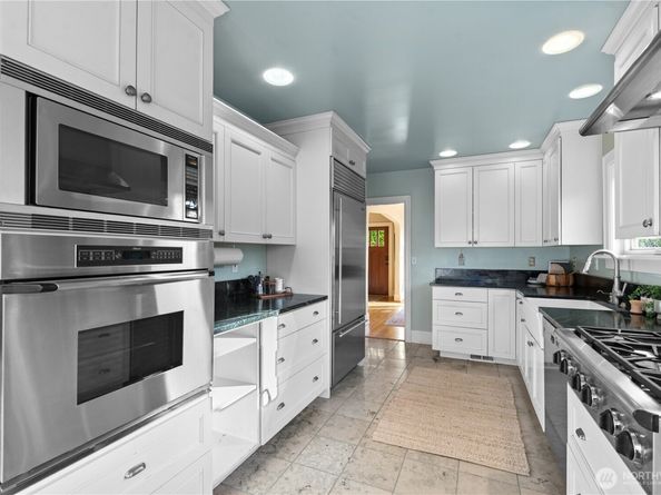 522 NE 81st Street, Seattle WA 98115