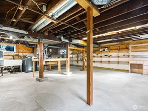 522 NE 81st Street, Seattle WA 98115