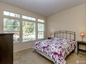 6918 208th Street SW 208, Lynnwood WA 98036